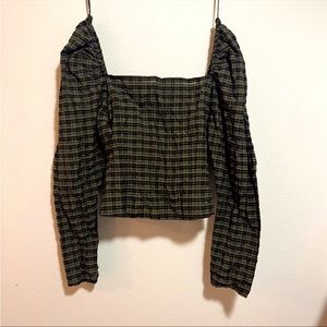 Cute cropped blouse crinkle puff sleeve blouse size large